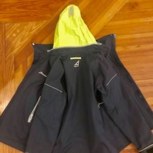 Womens Medium - Atlantis Marblehead Rain Coat